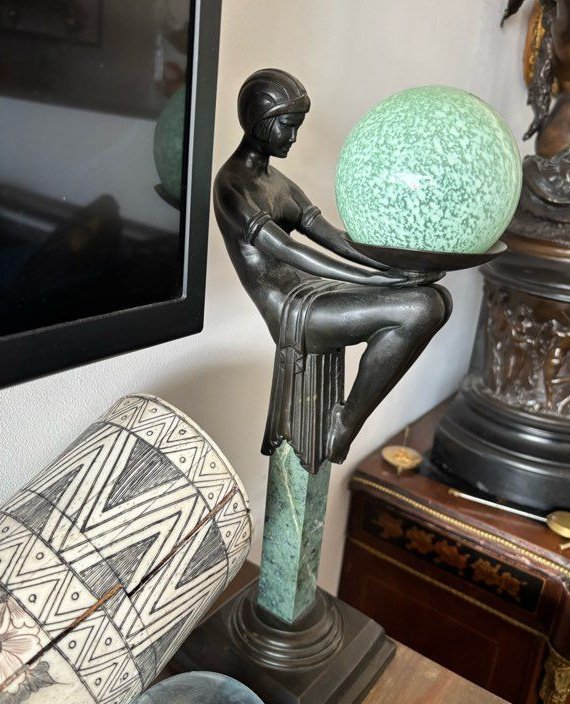 Enigme lamp — detail photograph 1