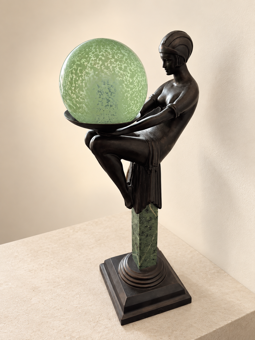 Enigme lamp — presentation view